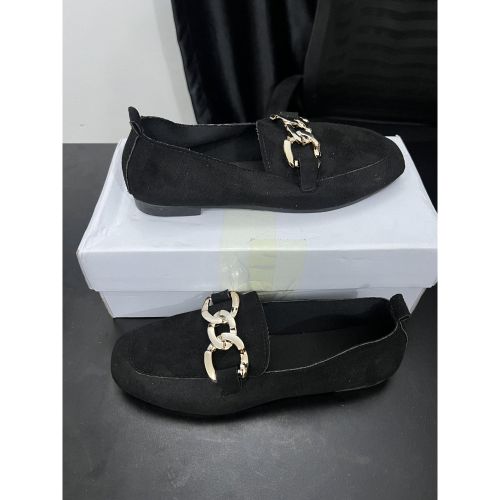 Elegant Mary Jane Block Heel Flats with Contrast Toe