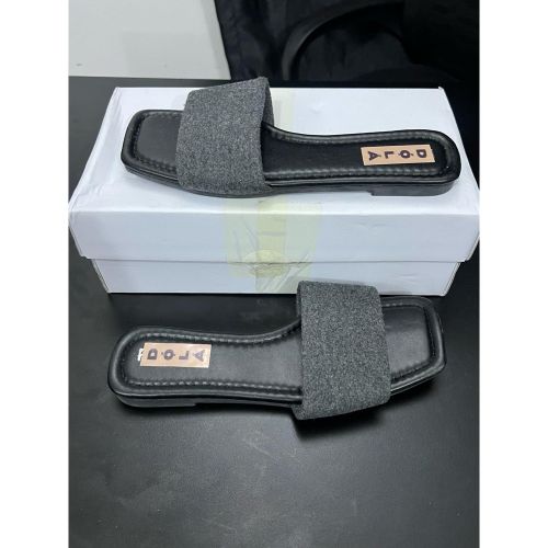 Minimalist Wide-Strap Flat Slide Sandals for Women