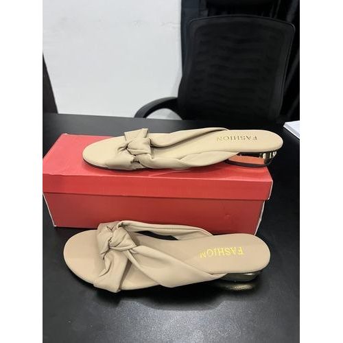 Star Detail Lace-Up Casual Sneakers for Everyday Comfort